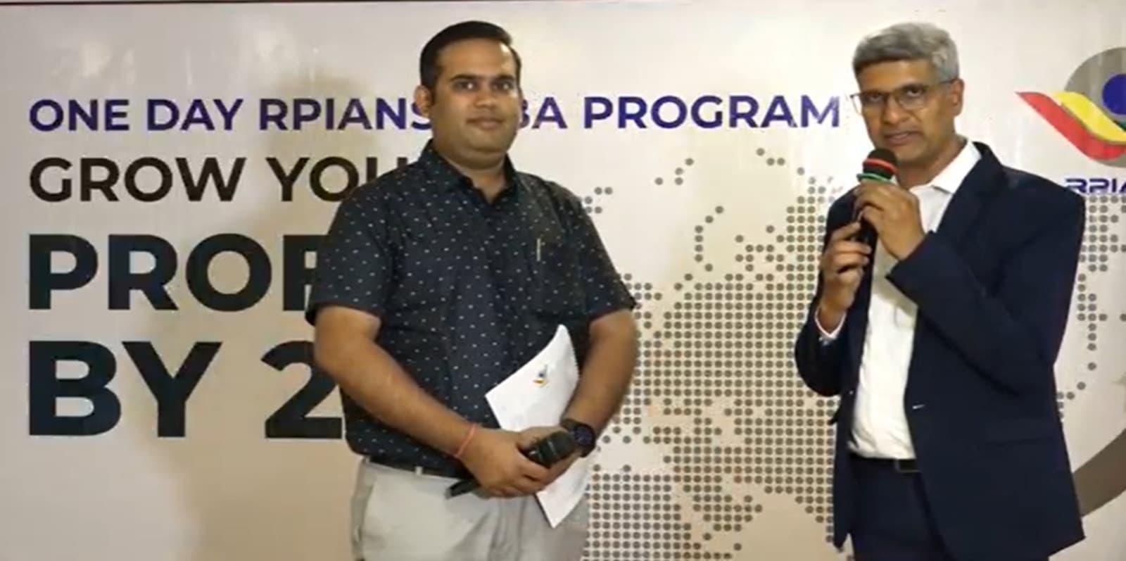 Mr. Saransh Khandelwal and Pratibha Khandelwal — Owners of Khandelwal General Stores and Splash Box | Retailer and Wholesaler of Books, Stationery & Gift Items